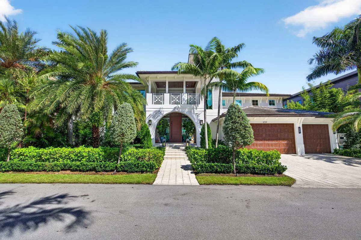 2_Front Exterior - View 2 at 650 ISLE OF PALMS Drive, Fort Lauderdale
