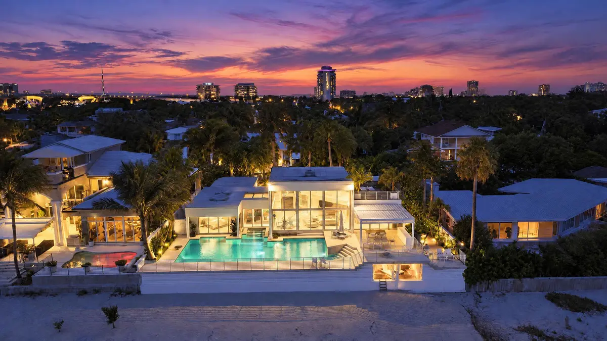 023_DJI_20261005221107_0832_D_twilight at 2200 SE 21ST Drive, Fort Lauderdale