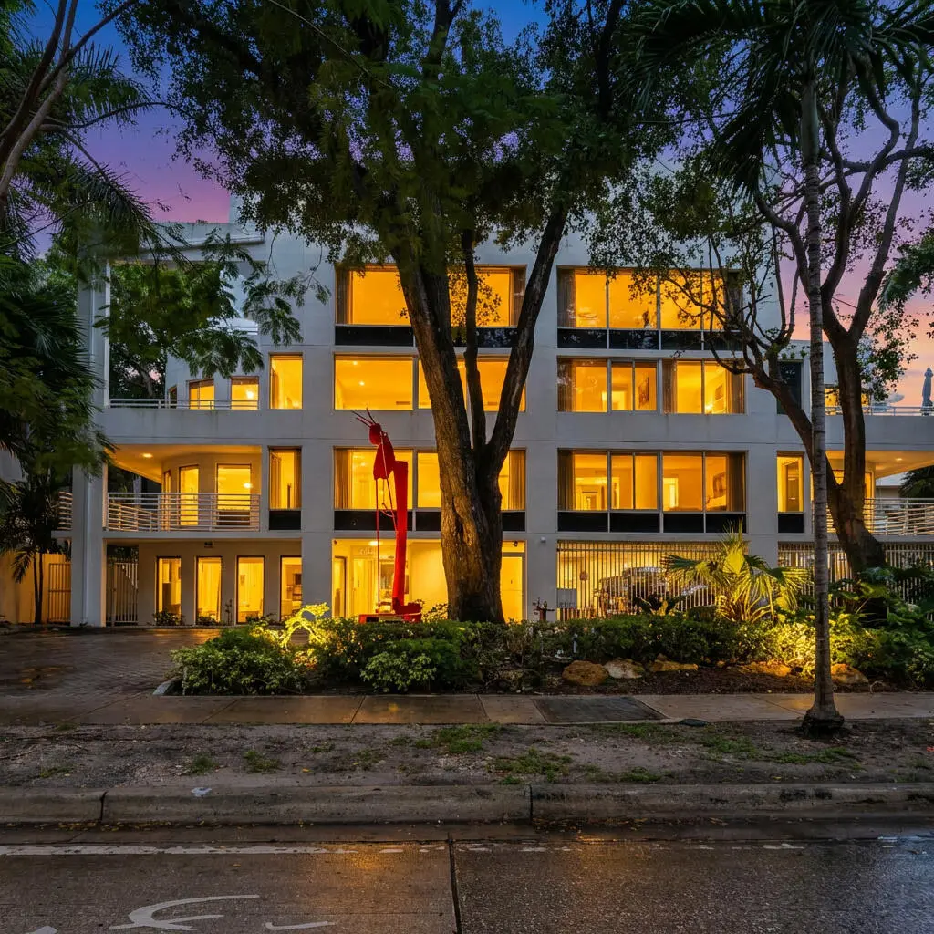 5cb60d03-74c5-4d4b-b3c4-daf2dd5b3fc6-202 at 2100 BRICKELL Avenue 305, Miami