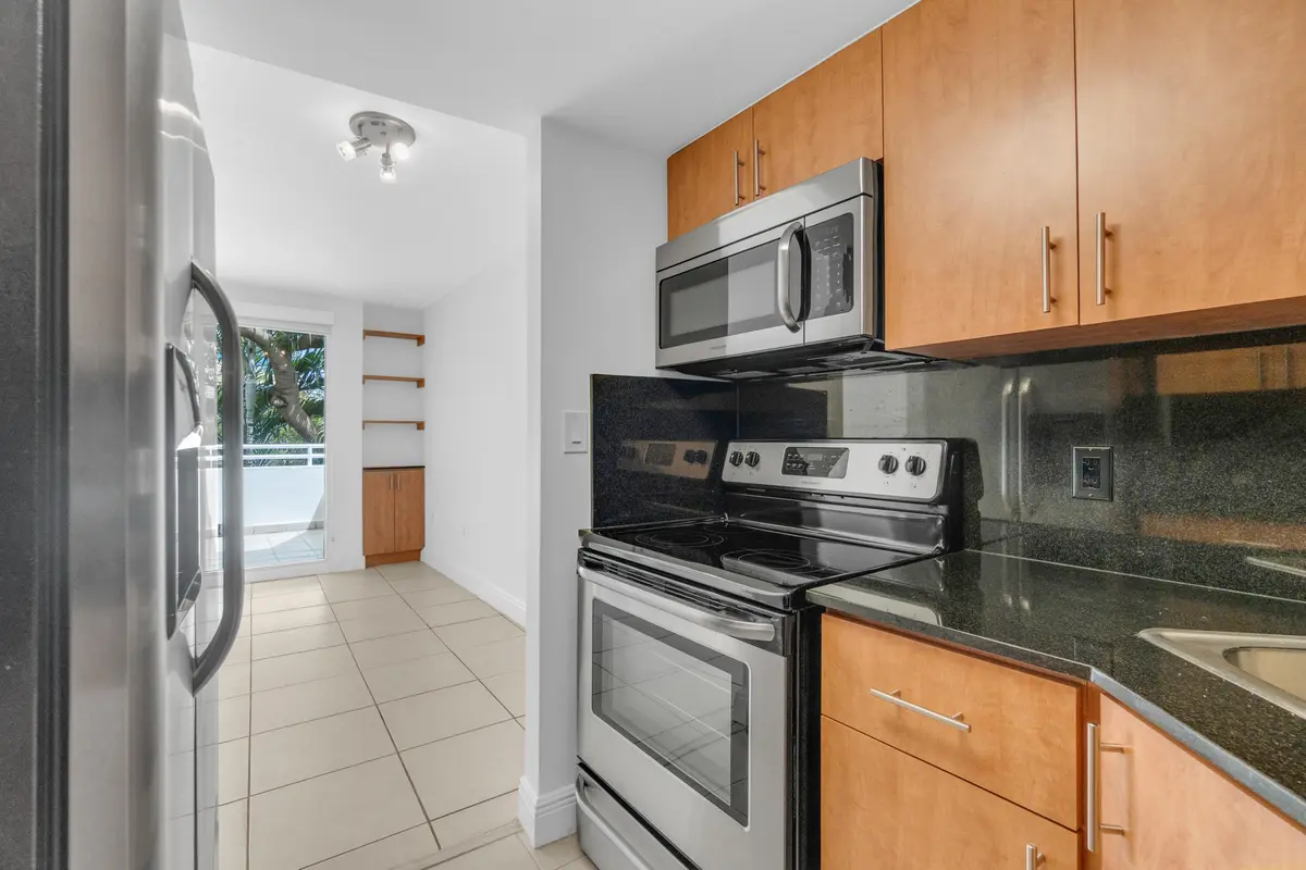 2100 BRICKELL Avenue 305, Miami, FL – photo 8