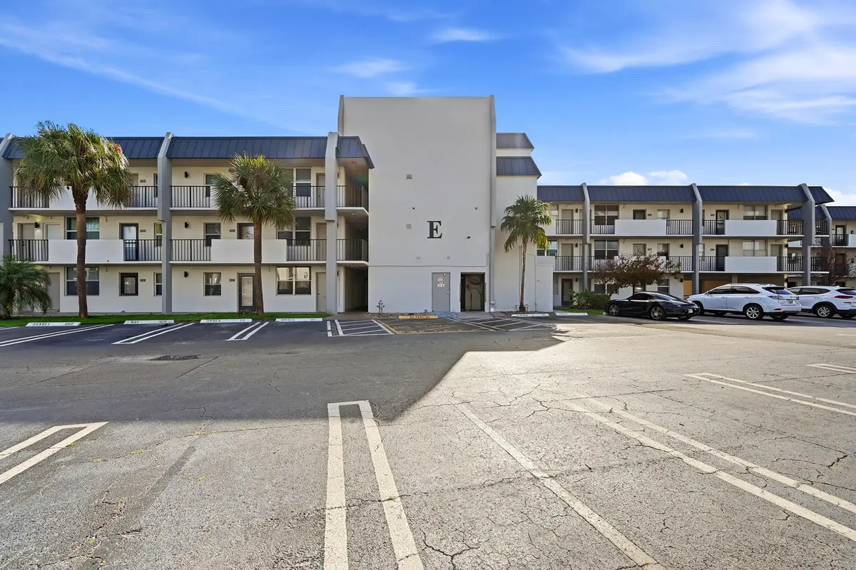 01_stl_6163 2 at 777 S FEDERAL Highway 101E, Pompano Beach