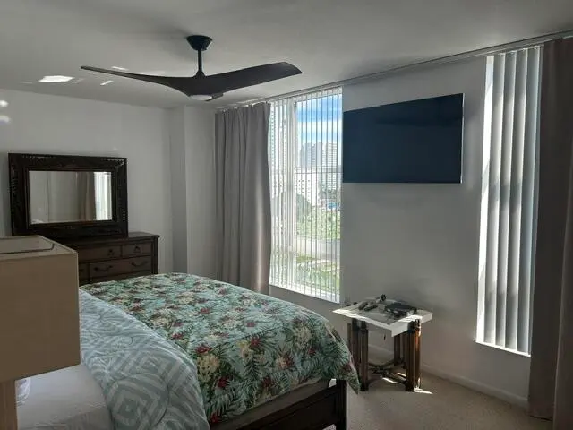 IMG_0678 at 550 OKEECHOBEE Boulevard 725, West Palm Beach