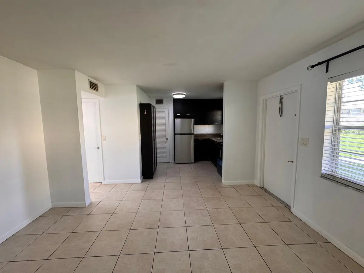 5150 2 at 5150 NE 6TH Avenue 114, Oakland Park