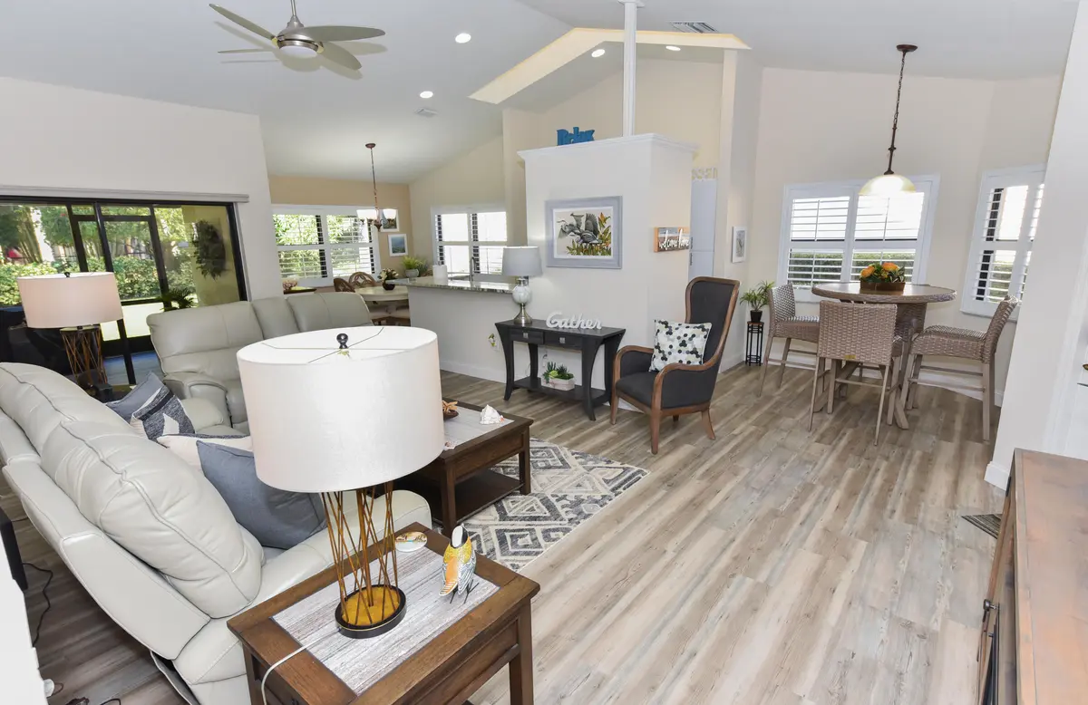Recessed lighting at 438 SW JEFFERSON Circle, Port St. Lucie