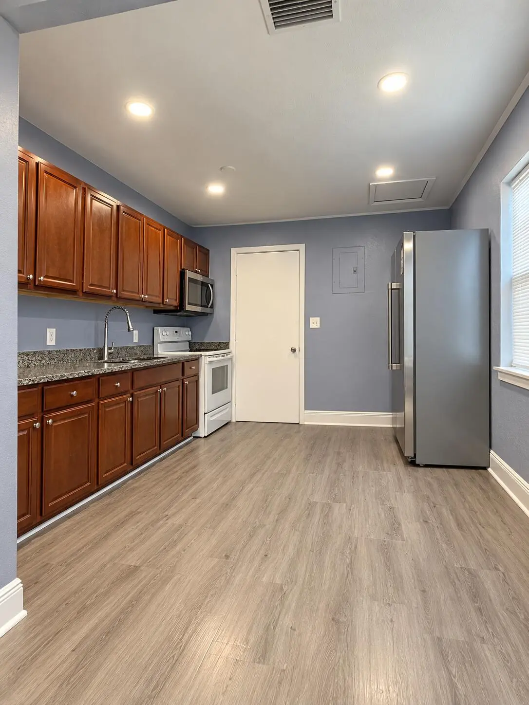 2CD1D3CD-6F33-46EA-A6B2-673B5F2C2A4E at 849 W 2ND Street A, Riviera Beach
