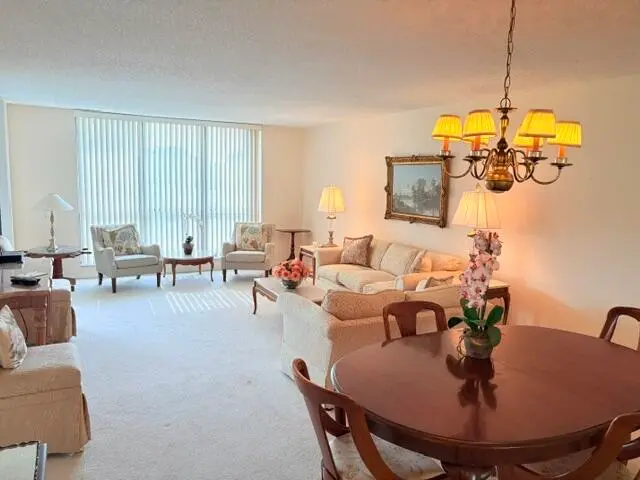 IMG_3156 at 5380 WOODLAND LAKES Drive 216, Palm Beach Gardens
