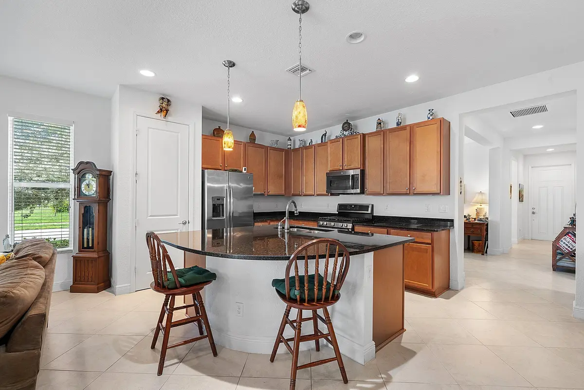 Kitchen at 19638 SPLIT RAIL Run, Loxahatchee