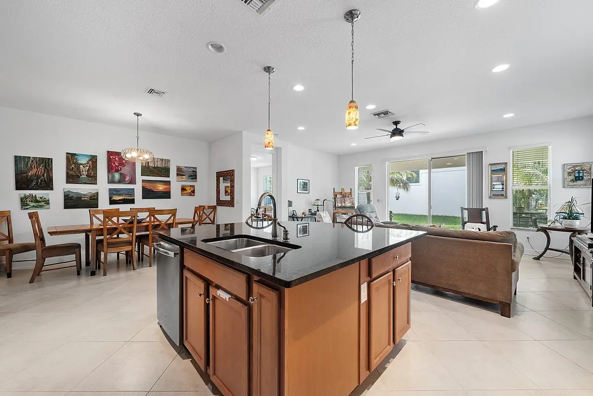 Kitchen at 19638 SPLIT RAIL Run, Loxahatchee