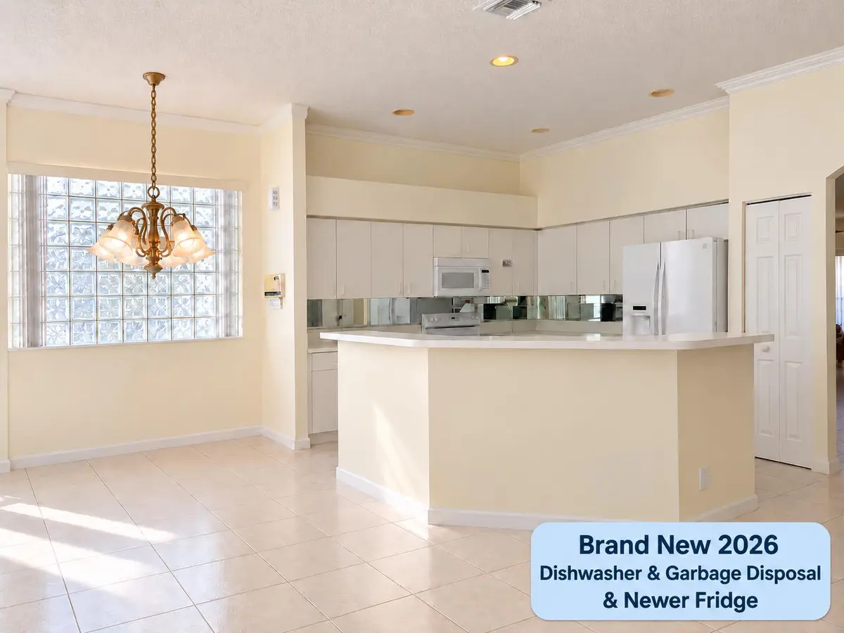 EAT IN KITCHEN at 7620 BELMONTE Boulevard, Margate