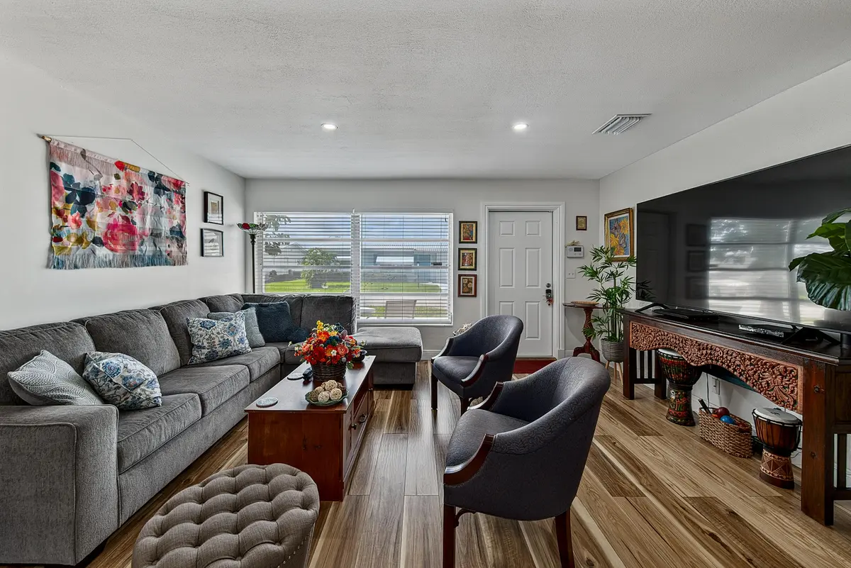 bray-8 at 130 NW 14TH Street, Boynton Beach
