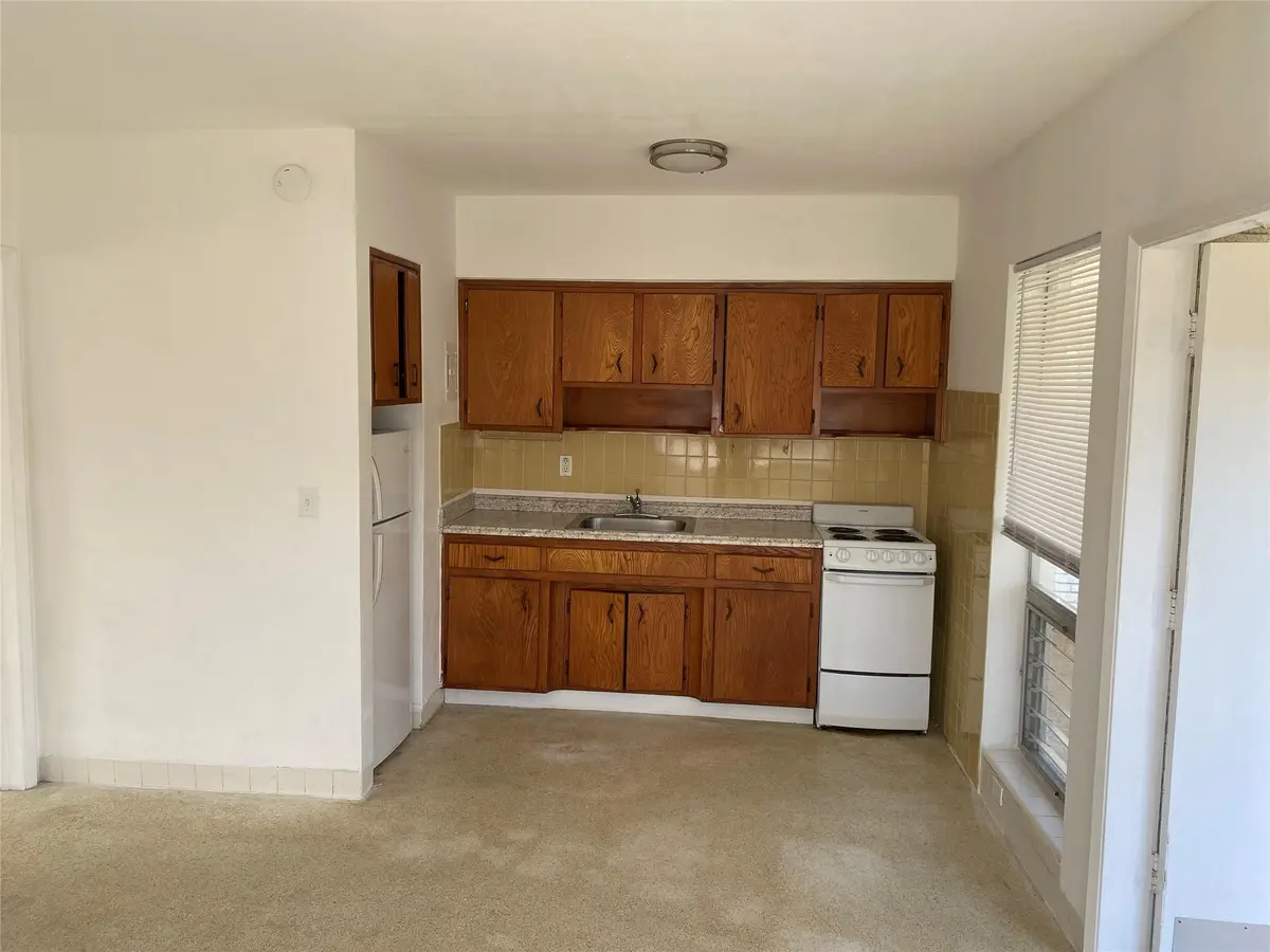 Photo 4 at 2742 NE 32nd Street 6, Fort Lauderdale