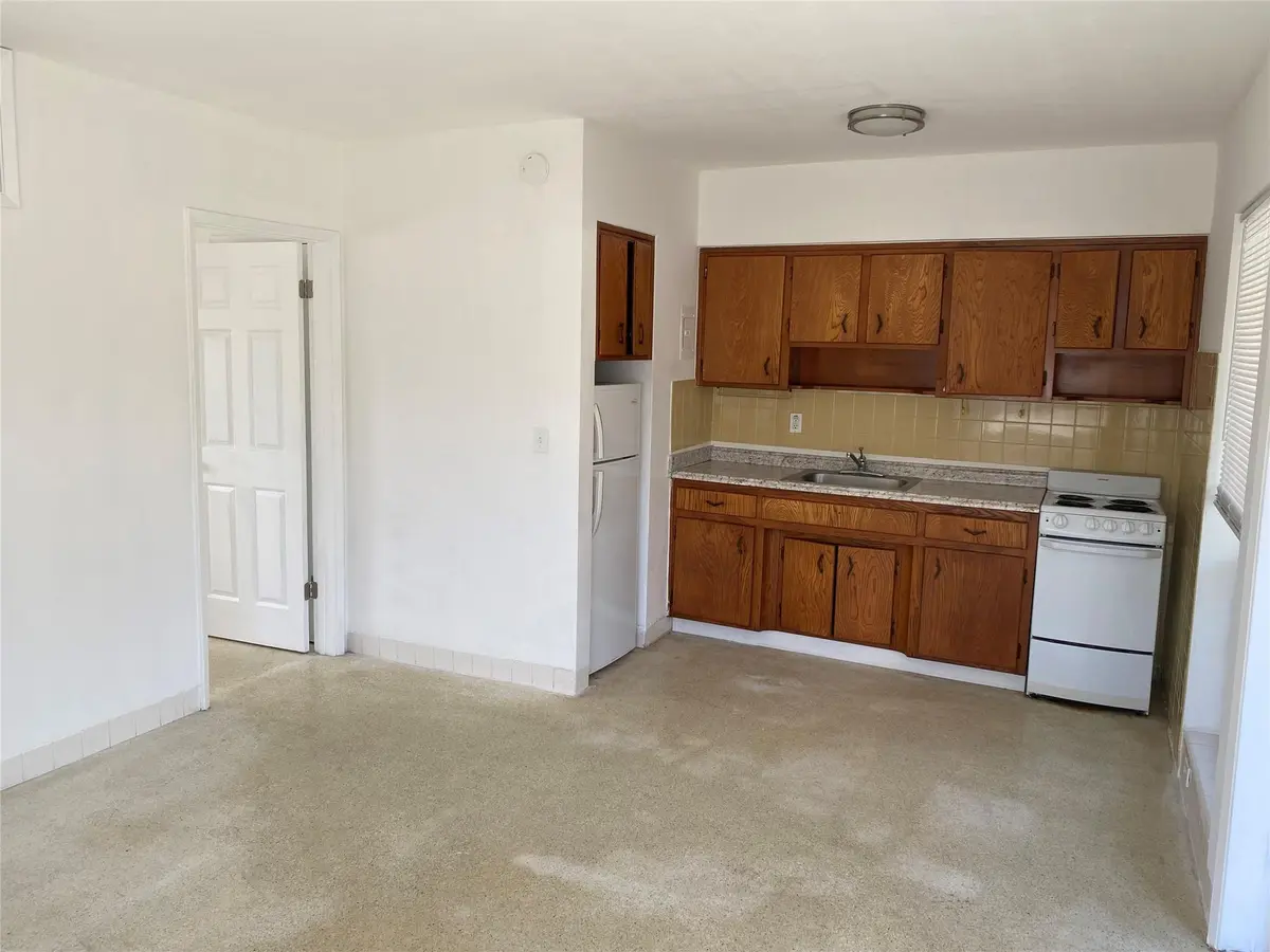Photo 5 at 2742 NE 32nd Street 6, Fort Lauderdale
