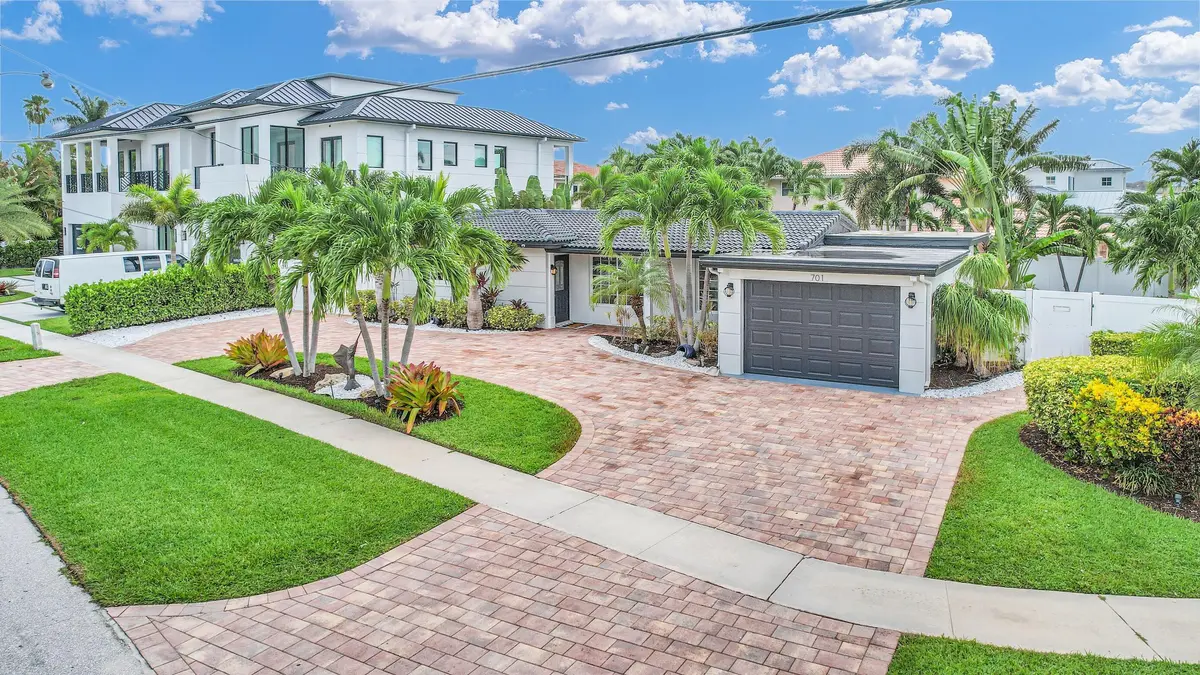 20241002004236179144000000-o at 701 Appleby Street, Boca Raton