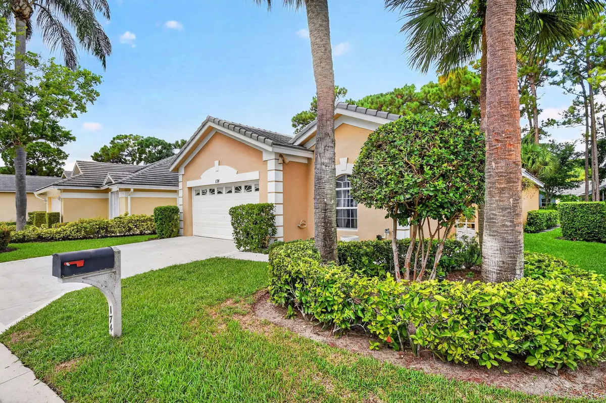 3-web-or-mls-DSC_0079 at 174 HARBOR LAKE Circle, Greenacres