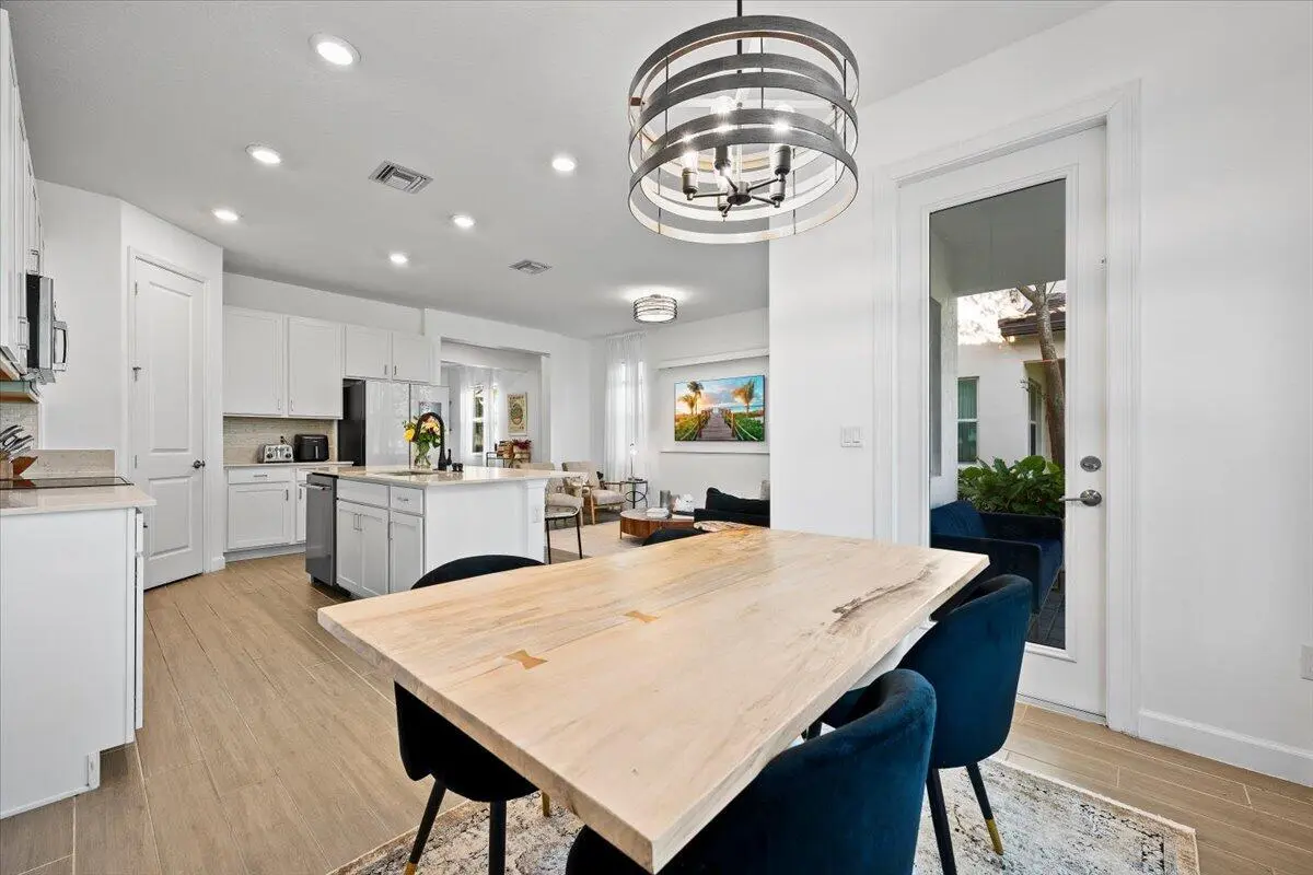 FORMAL DINING AREA at 4886 Navali Drive, Wellington