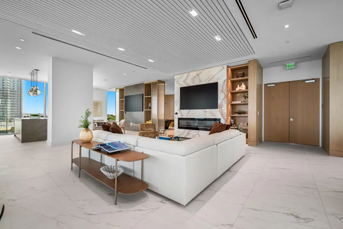Owners Lounge DSC_4674 at 4714 N Flagler Drive 904, West Palm Beach