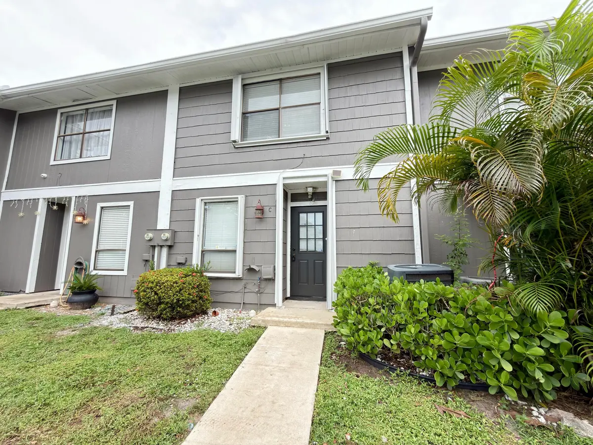 FRONT at 5508 Cannon Way C, West Palm Beach
