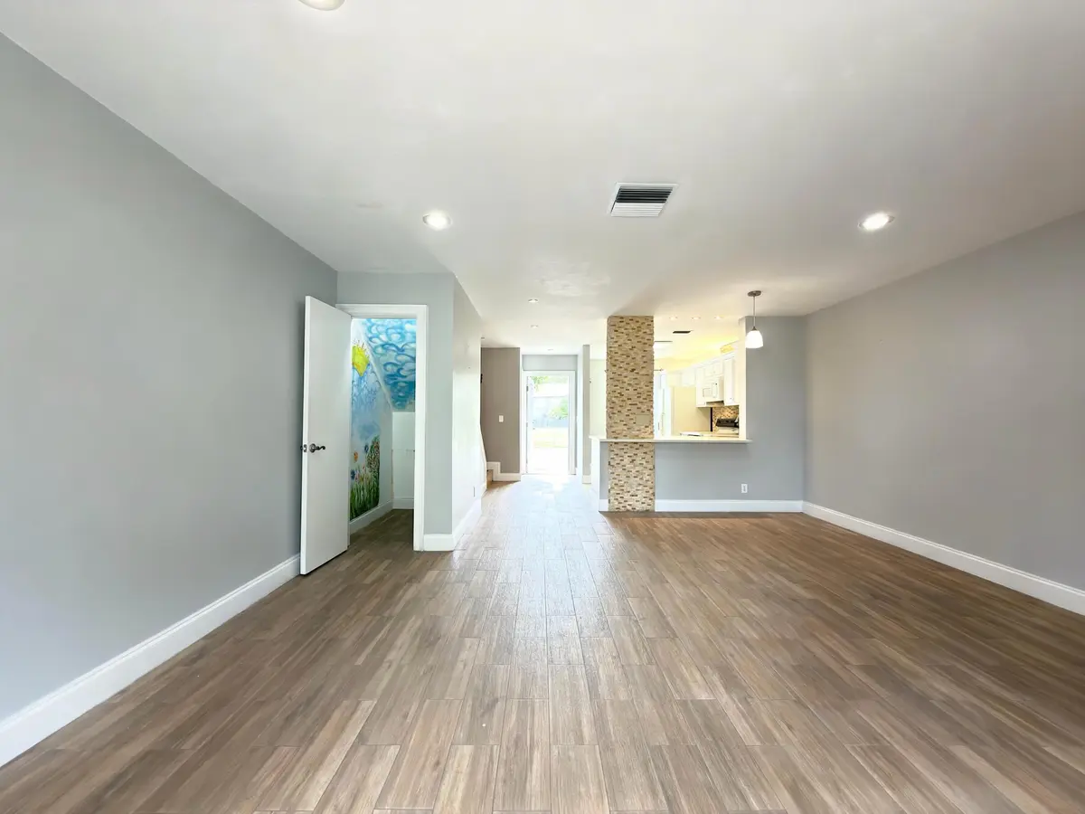 DINING-LIVING at 5508 Cannon Way C, West Palm Beach