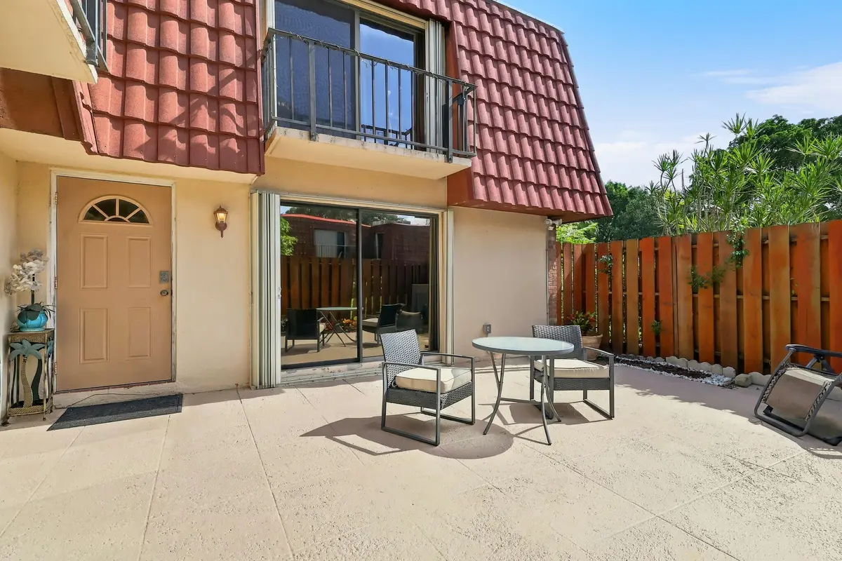 Linton 5 at 3105 Spanish Wells Drive 8-B, Delray Beach