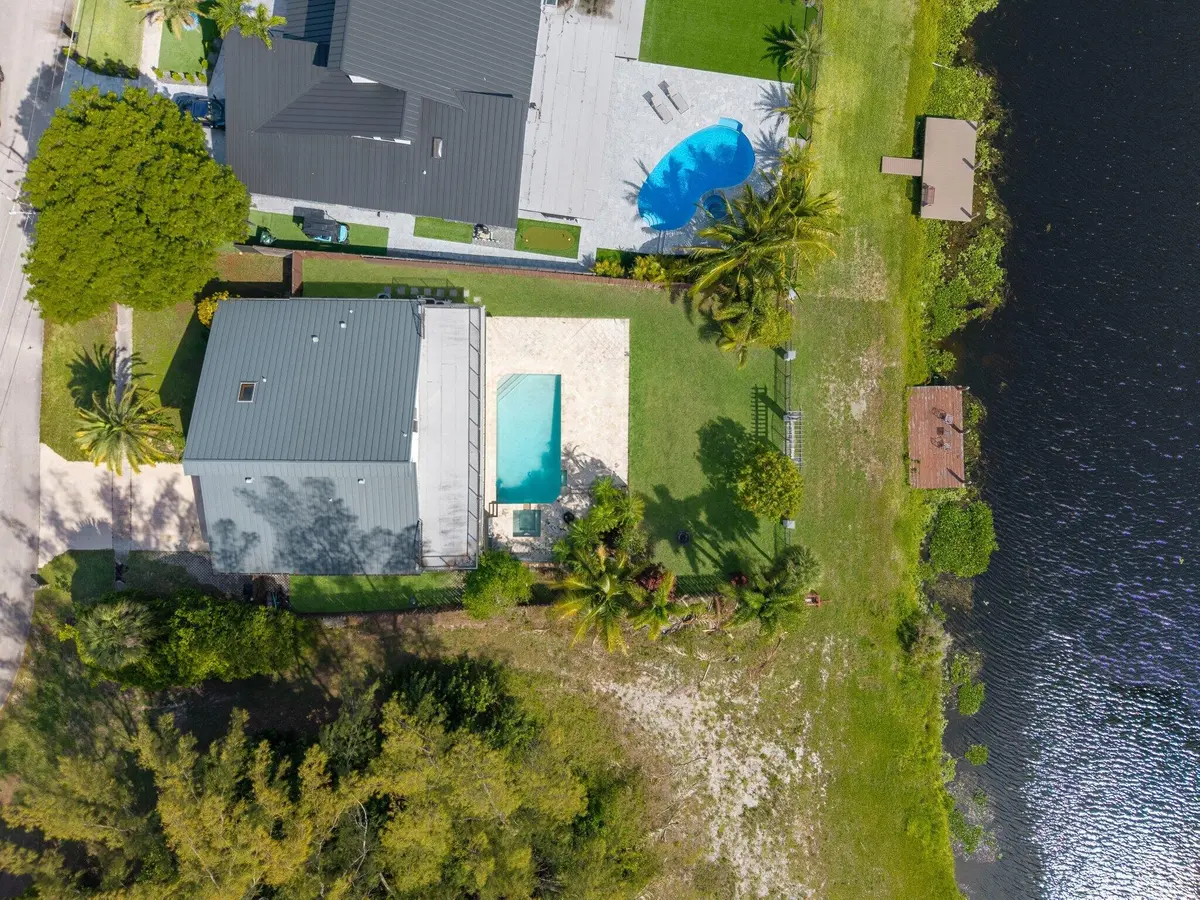 FL0582 8UQlZbeRuM7nI501rDOA at 33 OREGON Lane, Boca Raton