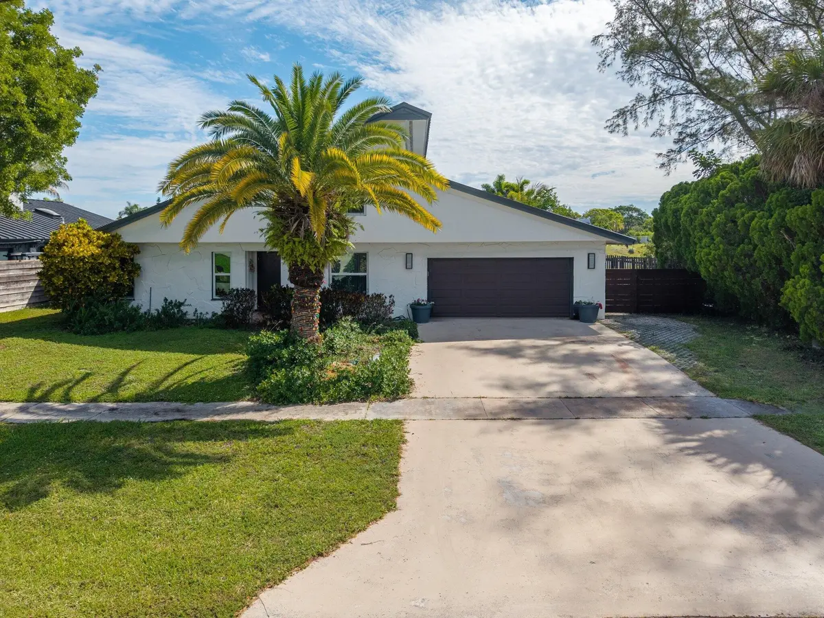 FL0582 KLbUYeZuG1BYoNwAzp2W at 33 OREGON Lane, Boca Raton
