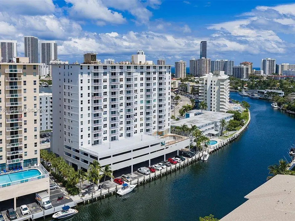 c398b315d3f6d6627ef7031b3fbe6772-cc_ft_9 at 427 GOLDEN ISLES 9G, Hallandale Beach