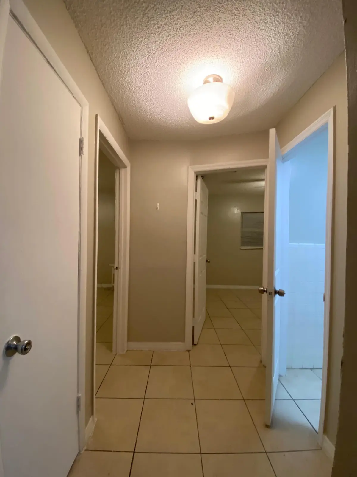 Hall at 951 Fra Mar Place A, Fort Pierce