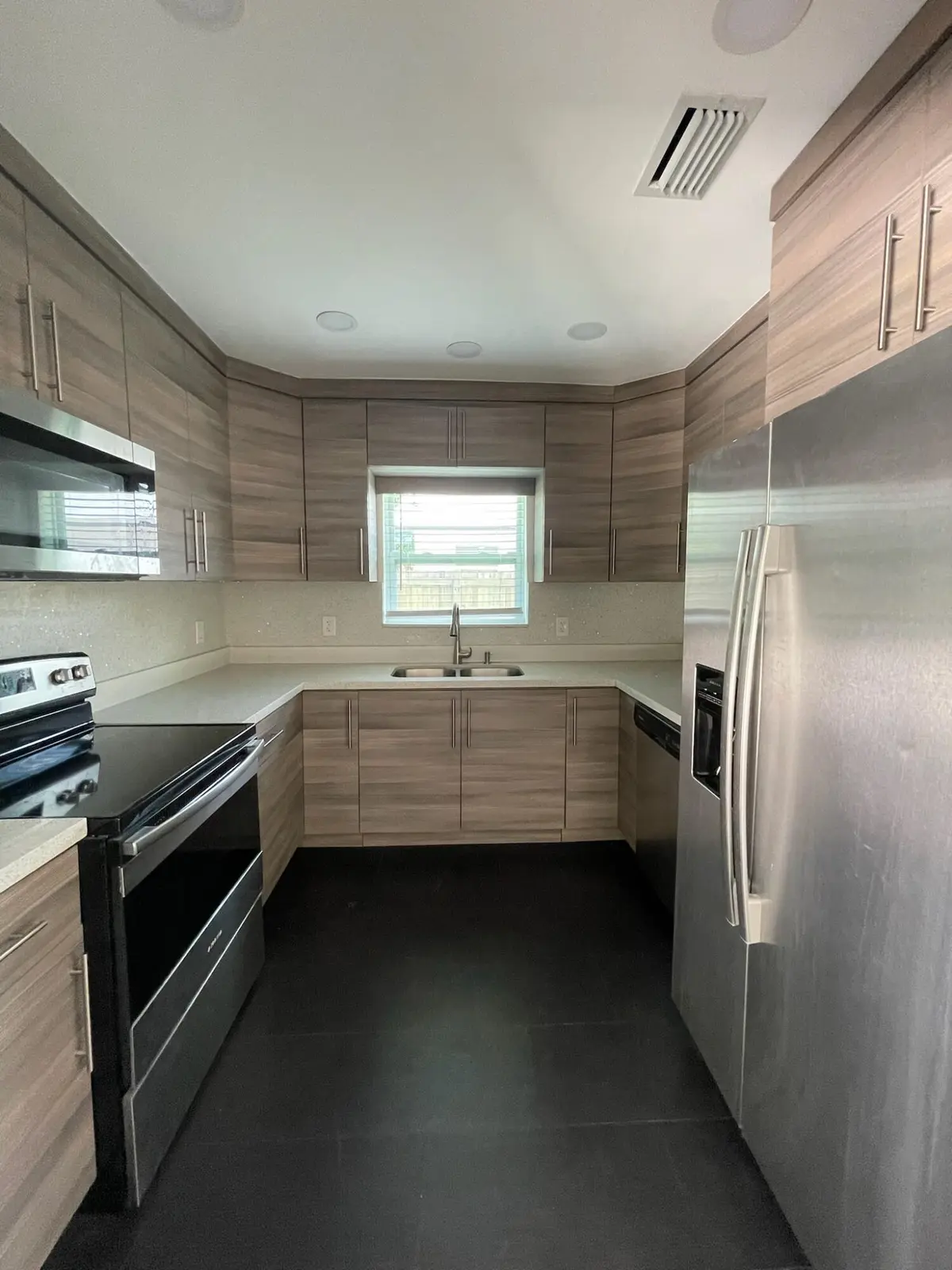 IMG_1362 at 1564 SW 28th Terrace, Fort Lauderdale