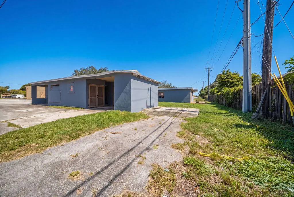 britholly7 at 1900 N 66TH Avenue, Hollywood