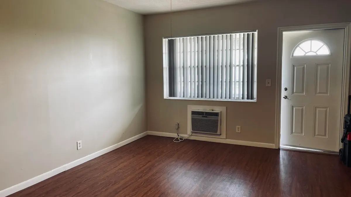 Livingroom at 138 SALISBURY F, West Palm Beach