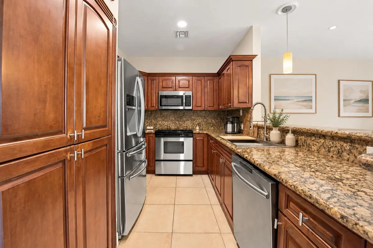 Warm coastal kitchen, thoughtfully style at 1795 NE 4TH Avenue A1, Fort Lauderdale
