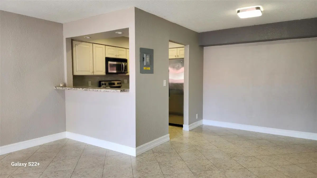 Photo 7 at 501 SE 8th Street, Deerfield Beach