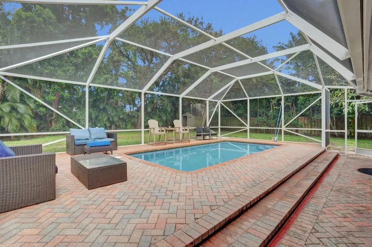 Screened Pool at 2359 Holly Lane, Palm Beach Gardens