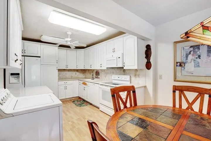 14 D westgate kitchen at 14 Westgate Lane 14D, Boynton Beach