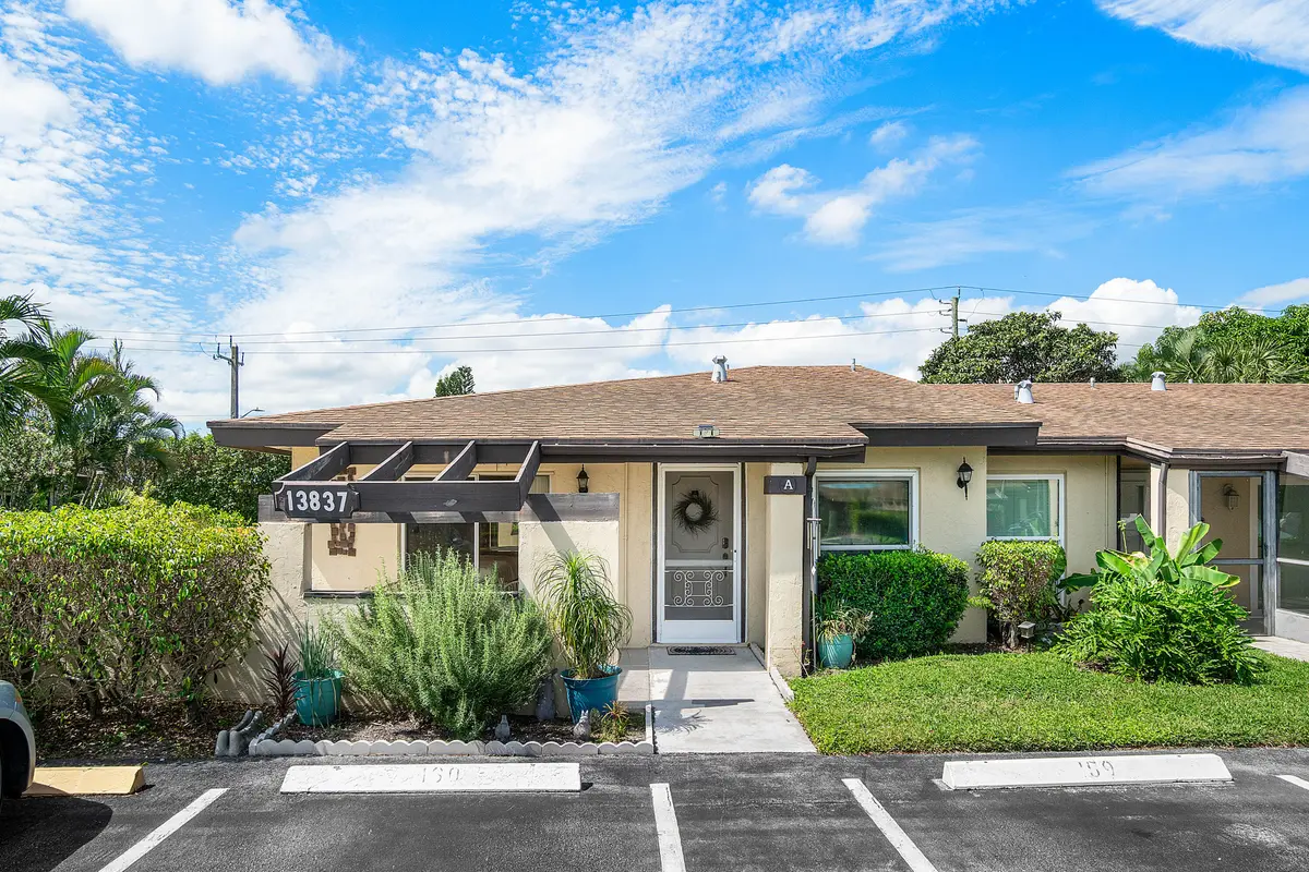 FRONT OF VILLA at 13837 VIA AURORA A, Delray Beach