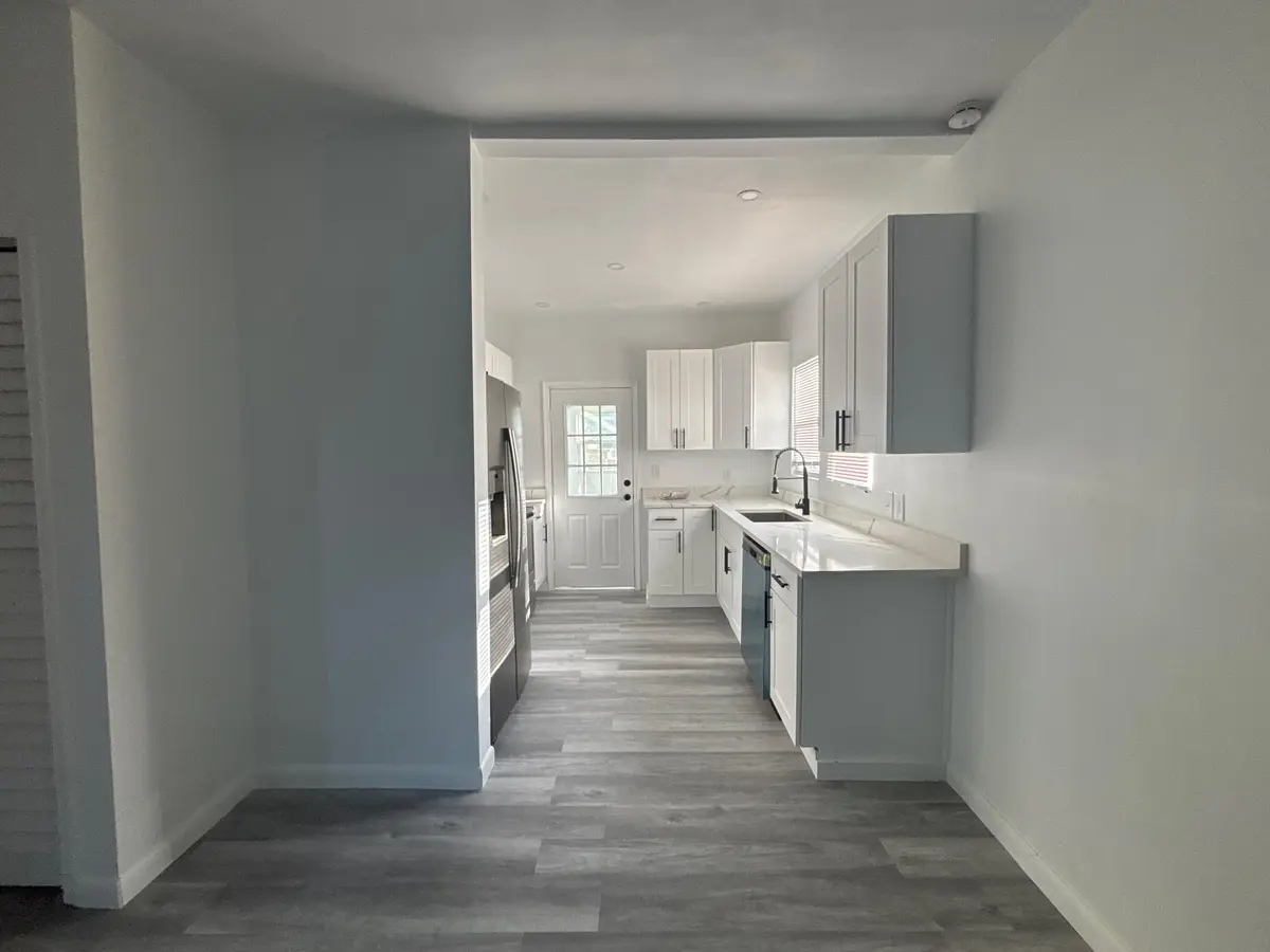 9924466C-D6E9-45E8-ABCC-7E70F961FD3E at 319 N 11TH Street, Fort Pierce
