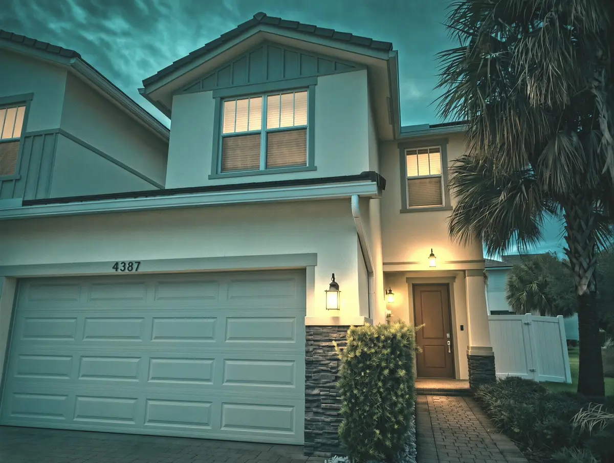 4387 Veleiros Avenue, Deerfield Beach, FL – photo 1