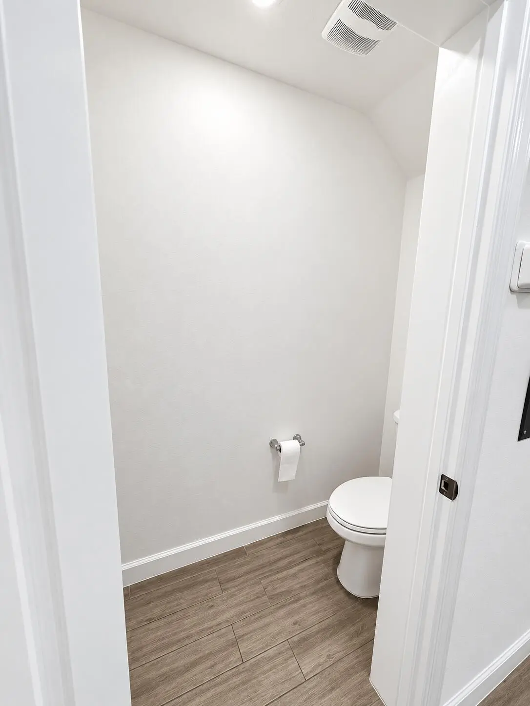 Half bath at 5075 Genove Place, Riviera Beach