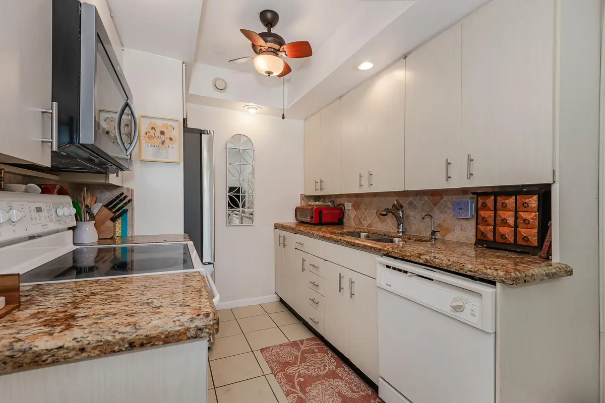 0-8 at 1004 NEWPORT G 1004, Deerfield Beach