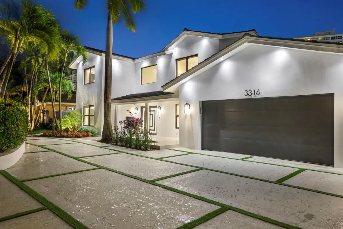 Photo 1 at 3316 NE 37TH Street, Fort Lauderdale
