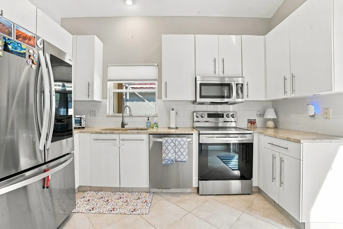 22_luxpro.media-22 at 11564 Augustus Drive, Boynton Beach