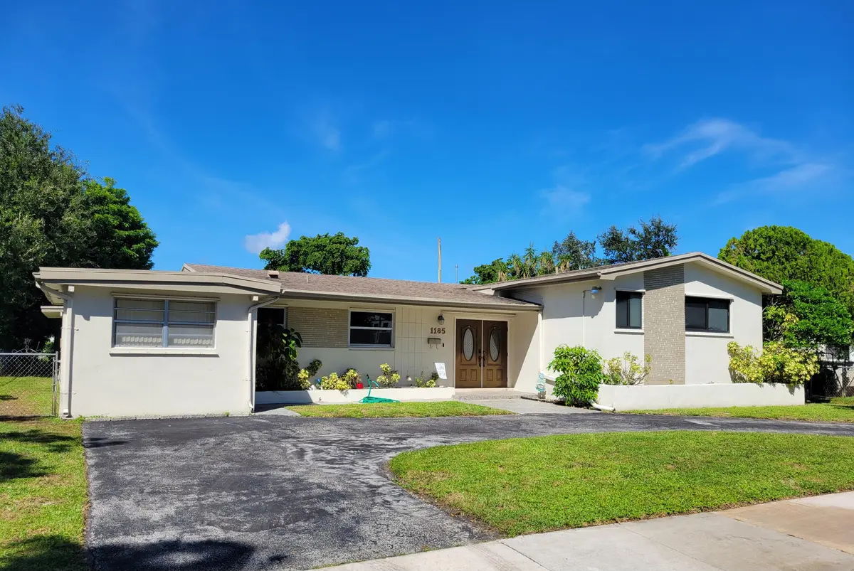 Welcome Home - 1185 NE 176 St at 1185 NE 176TH Street, North Miami Beach