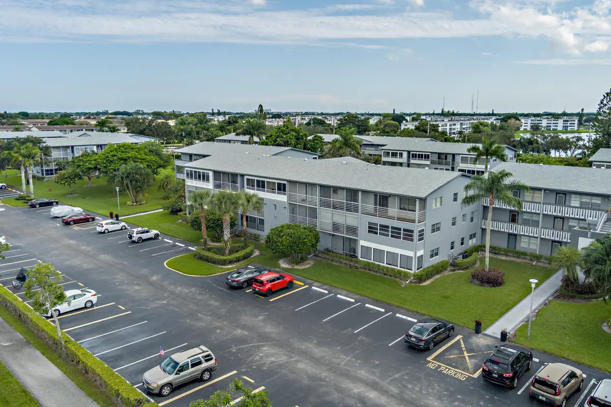 Aerial at 203 SUFFOLK E, Boca Raton