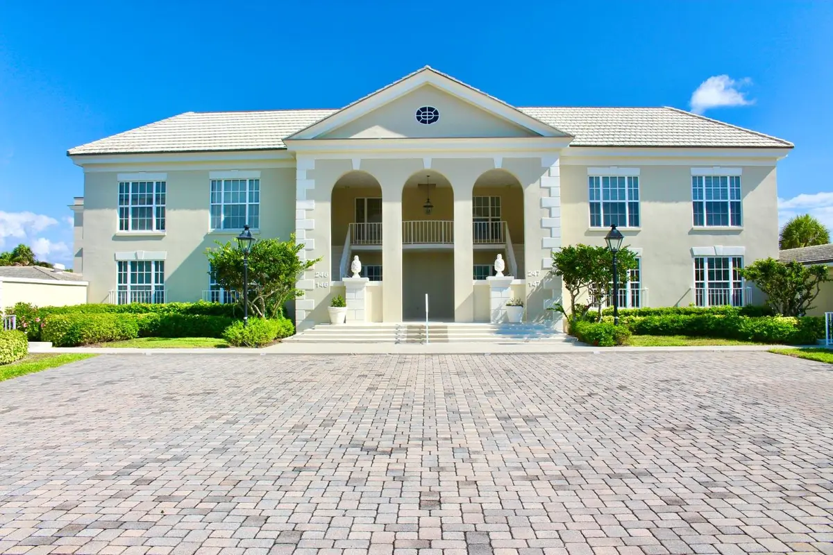 05 Exterior2 at 700 BEACH Road 147, Indian River Shores