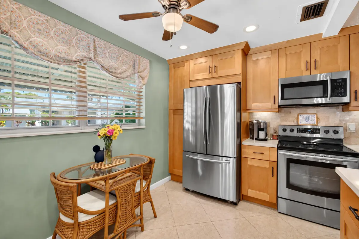 04_kitchen_breakfast_nook_DSC_9007 at 842 Meadowlark Lane, Delray Beach