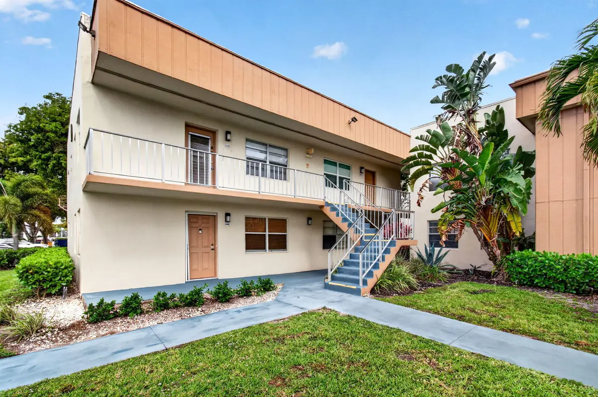 7-web-or-mls-DSC_1128 at 190 PIEDMONT D, Delray Beach