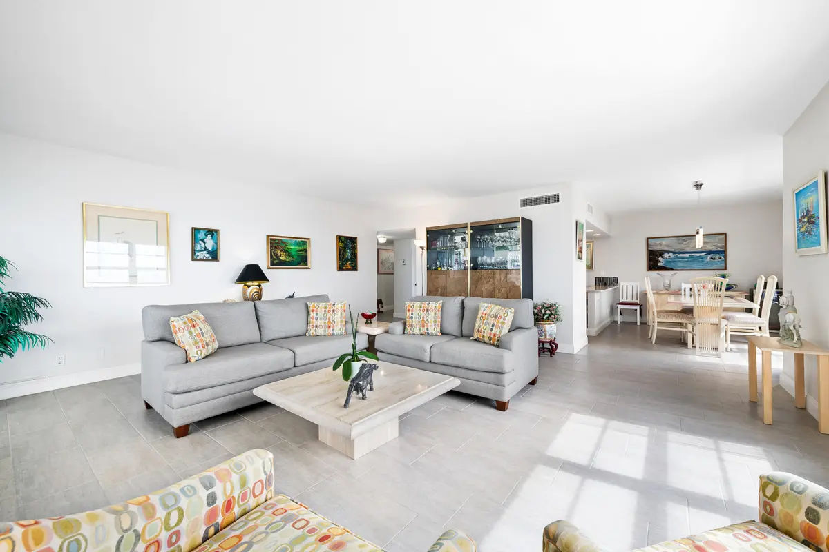 Living room at 3850 GALT OCEAN Drive 901, Fort Lauderdale