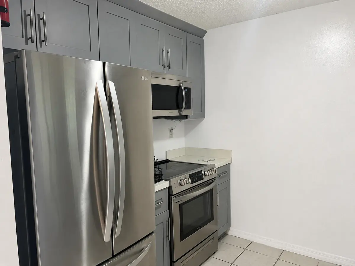 Collings Rental - 007 - Kitchen at 3033 SW COLLINGS Drive, Port St. Lucie