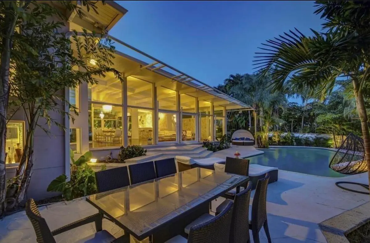 IMG_7885 at 28 PELICAN Drive, Fort Lauderdale