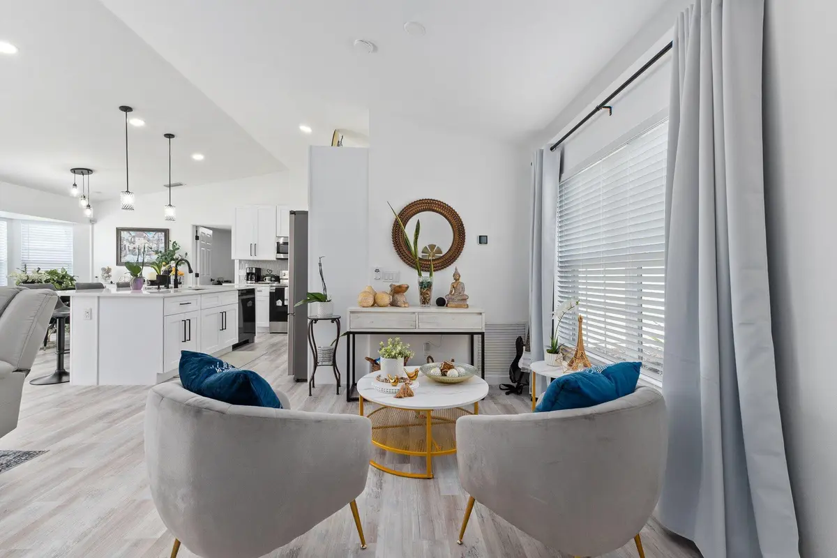 b5 at 5789 NW Belwood Circle, Port St. Lucie